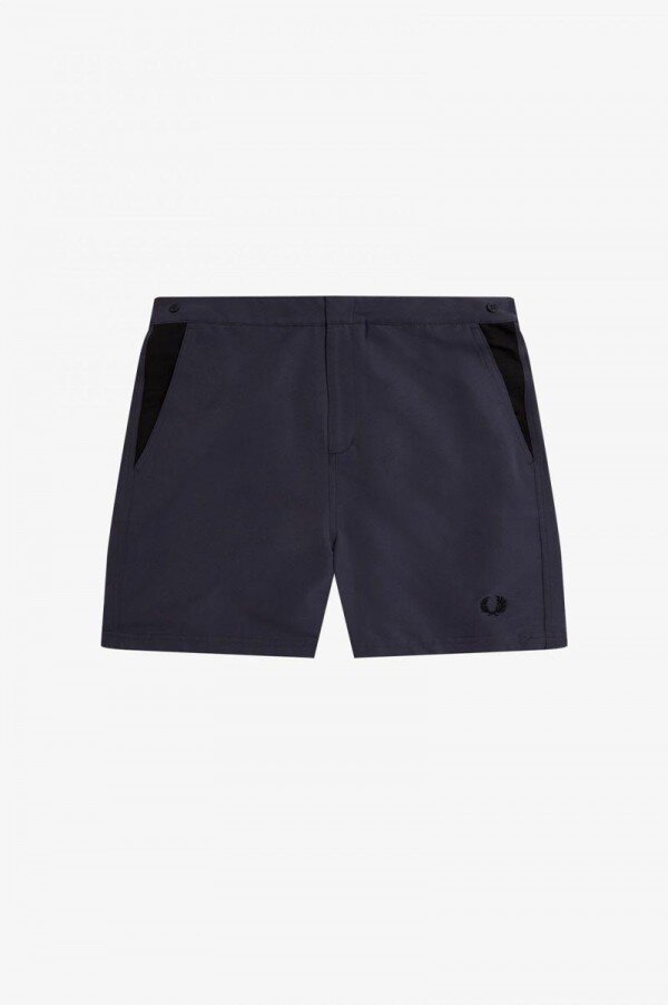 Badshorts med kontrastpaneler Badshorts med kontrastpaneler