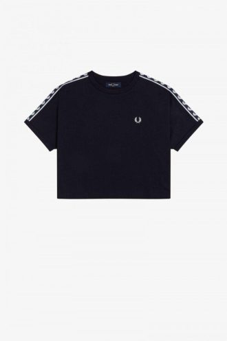 Beskurna tejpade ringar-t-shirts