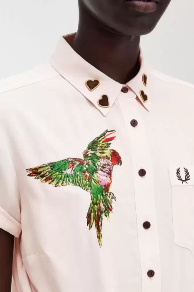 Broderad damskjorta med knytband