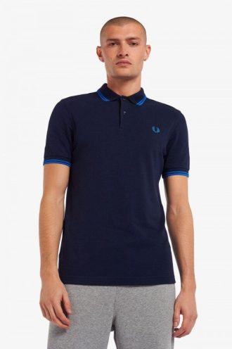 fred perry m3600 piktrjor 1 32 330x496 - Fred Perry M3600 pik&eacute;tr&ouml;jor