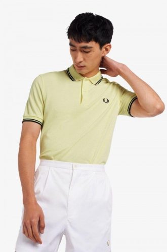 fred perry m3600 piktrjor 1 37 330x496 - Fred Perry M3600 pik&eacute;tr&ouml;jor