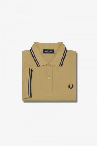 fred perry m3600 piktrjor 2 35 330x496 - Fred Perry M3600 pik&eacute;tr&ouml;jor