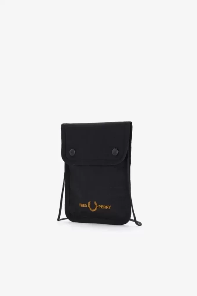 Fred Perry märkesväskor för män Fred Perry märkesväskor för män