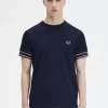 Herr-T-shirt med djärv spets i piké Herr-T-shirt med djärv spets i piké