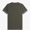 Herr-T-shirt med djärv spets i piké Herr-T-shirt med djärv spets i piké