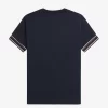 Herr-T-shirt med djärv spets i piké Herr-T-shirt med djärv spets i piké