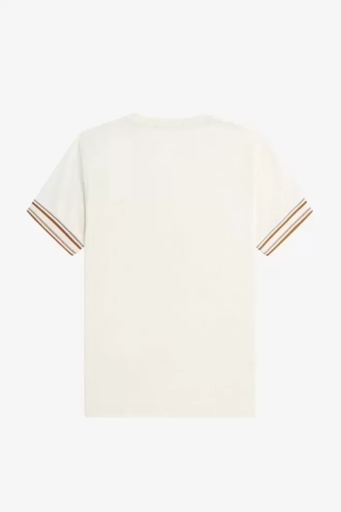 Herr-T-shirt med djärv spets i piké Herr-T-shirt med djärv spets i piké