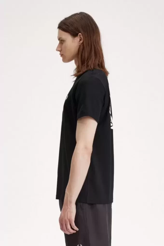 Herr-T-shirt med laurelkrans och grafik Herr-T-shirt med laurelkrans och grafik