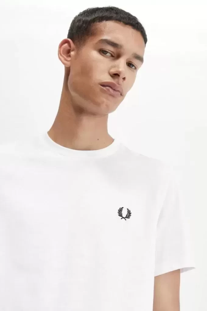 Herr-T-shirt med laurelkrans och grafik Herr-T-shirt med laurelkrans och grafik