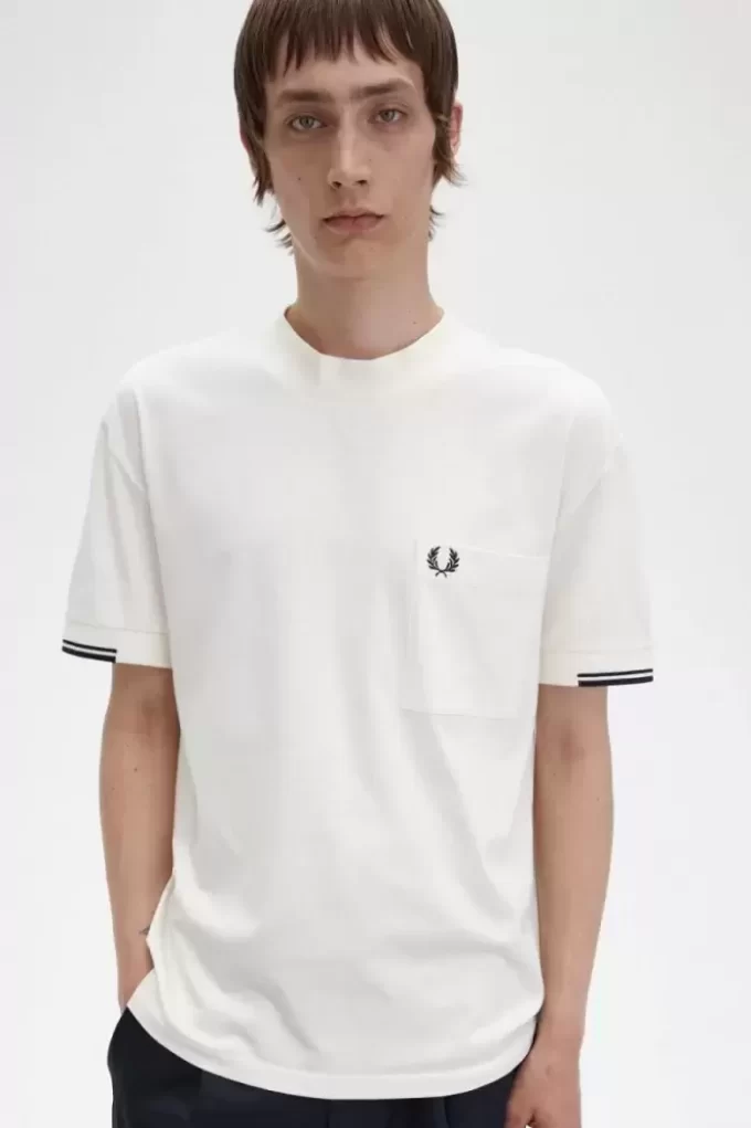 Herr-T-shirt med spetsad ärm Herr-T-shirt med spetsad ärm
