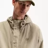 Herrkepsar med grafisk märkestryck i twill