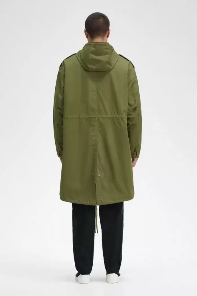 Herrparkas med fuskpälsfoder Herrparkas med fuskpälsfoder