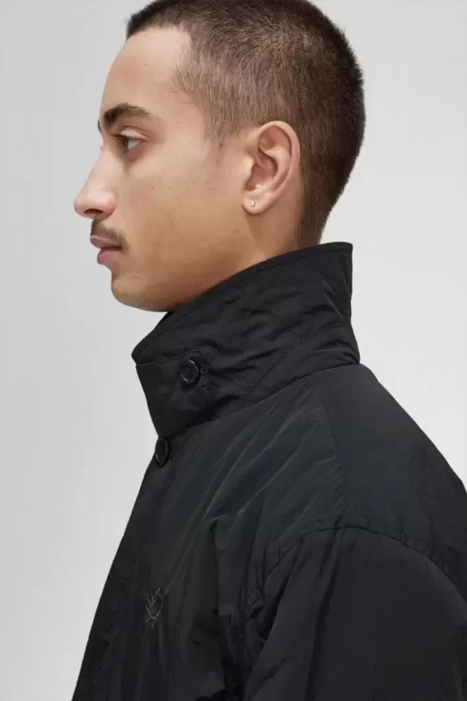 Herrparkas med knappar och Mac-logotyp Herrparkas med knappar och Mac-logotyp