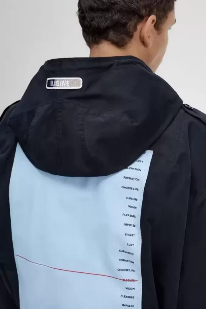 Herrparkas med tryckt lapp Herrparkas med tryckt lapp