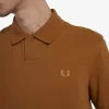 Herrpikétröja med en knapp Herrpikétröja med en knapp