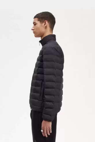 Isolerade herrjackor Isolerade herrjackor