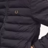 Isolerade herrjackor Isolerade herrjackor