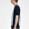 Randig finstickad herr-T-shirt Randig finstickad herr-T-shirt