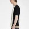 Randig finstickad herr-T-shirt Randig finstickad herr-T-shirt