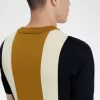Randig finstickad herr-T-shirt Randig finstickad herr-T-shirt