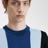 Randig finstickad herr-T-shirt Randig finstickad herr-T-shirt