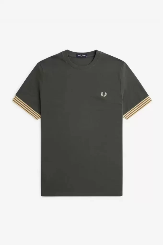Randig manschett-t-shirt för män Randig manschett-t-shirt för män