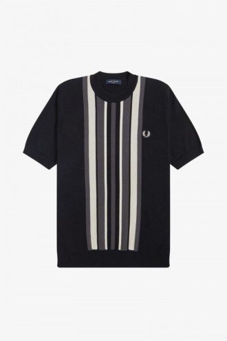 Randiga stickade t-shirts