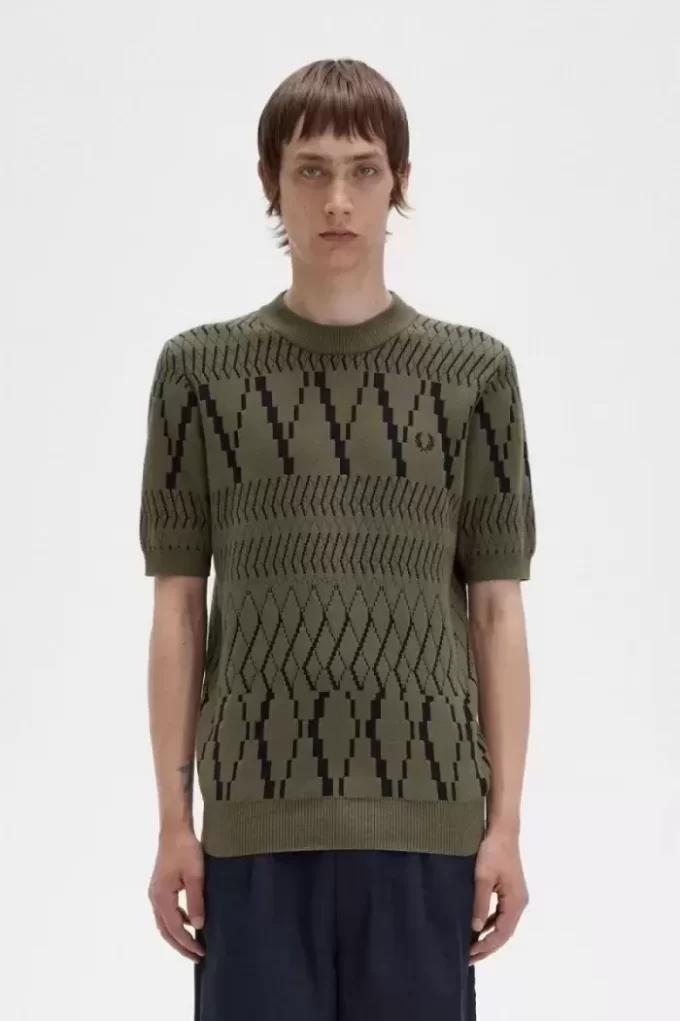Stickad herr-T-shirt med argylepaneler Stickad herr-T-shirt med argylepaneler