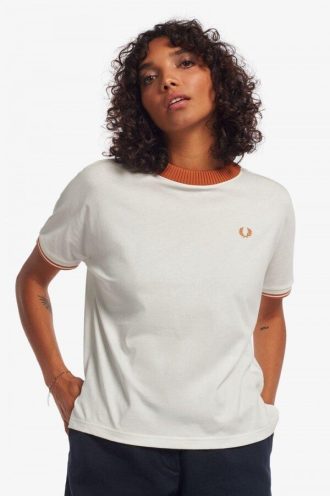Stickade t-shirts med kantband
