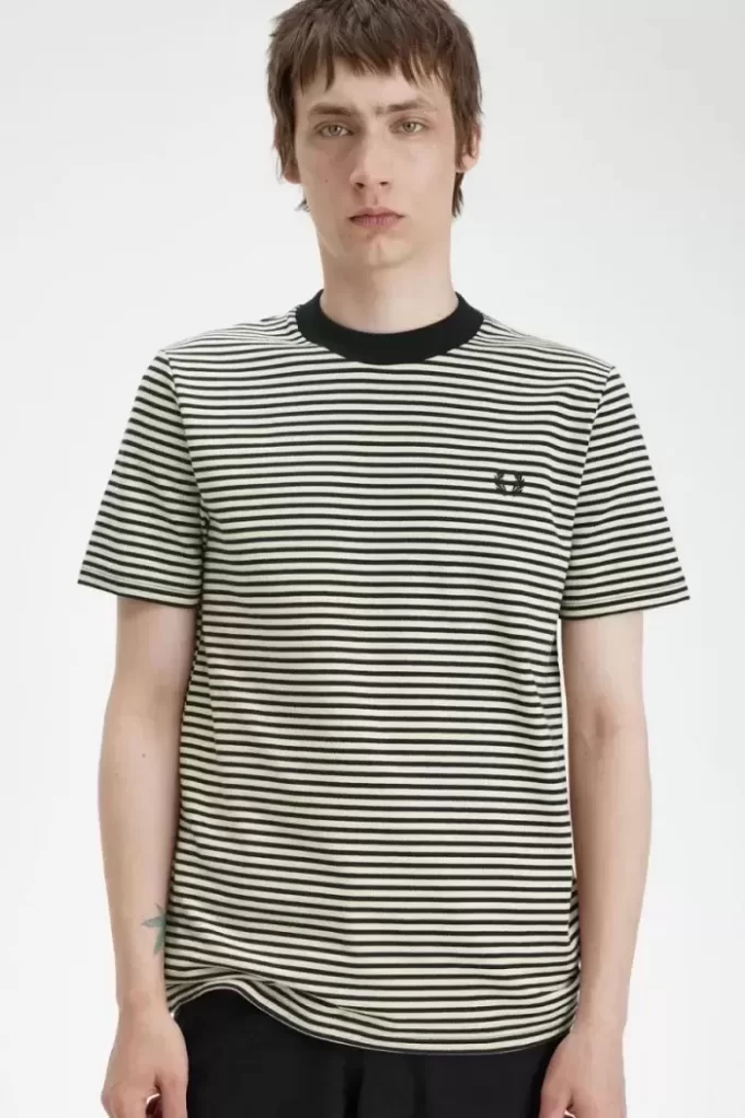 T-shirt med fina randig detaljer för män T-shirt med fina randig detaljer för män