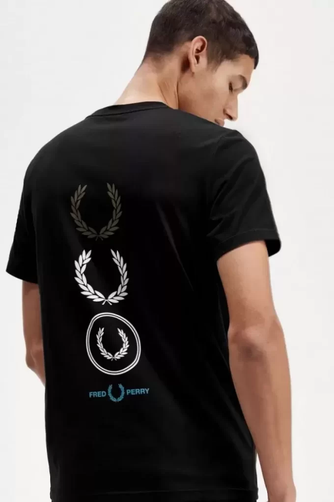 T-shirt med grafisk märkning för män T-shirt med grafisk märkning för män