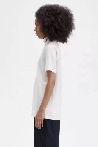 T-shirt med hög hals och lagerkrans för kvinnor T-shirt med hög hals och lagerkrans för kvinnor