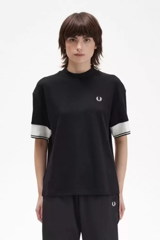 T-shirt med spetsad manschett i piké för kvinnor T-shirt med spetsad manschett i piké för kvinnor
