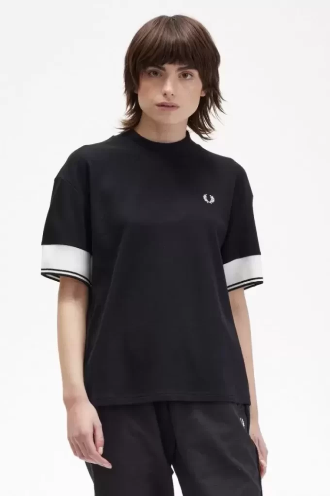 T-shirt med spetsad manschett i piké för kvinnor T-shirt med spetsad manschett i piké för kvinnor