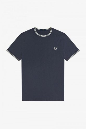 T-shirts med dubbla spetsar