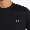 T-shirts med resårkant T-shirts med resårkant