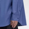 Överdimensionerad herrskjorta i funktionsmodell Överdimensionerad herrskjorta i funktionsmodell